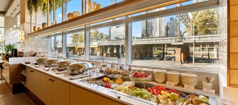 Clarion Suites Gateway