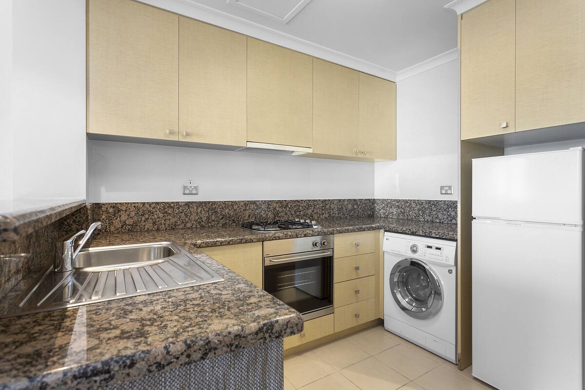 fridge, microwave, coffee/tea maker, freezer