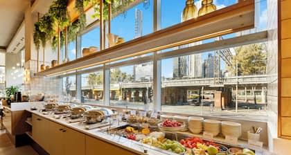 Clarion Suites Gateway