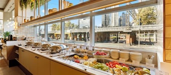 Clarion Suites Gateway