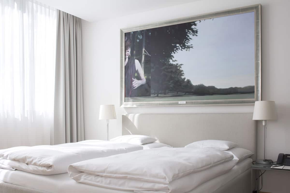 apartment, 1 queen bed, kitchenette | 1 bedroom, premium bedding, in-room safe, individually decorated