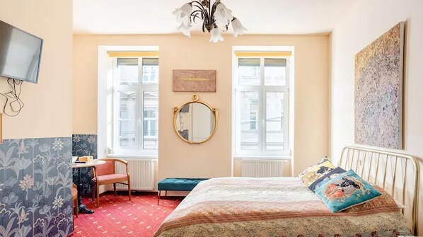 Egyptian cotton sheets, premium bedding, down duvets