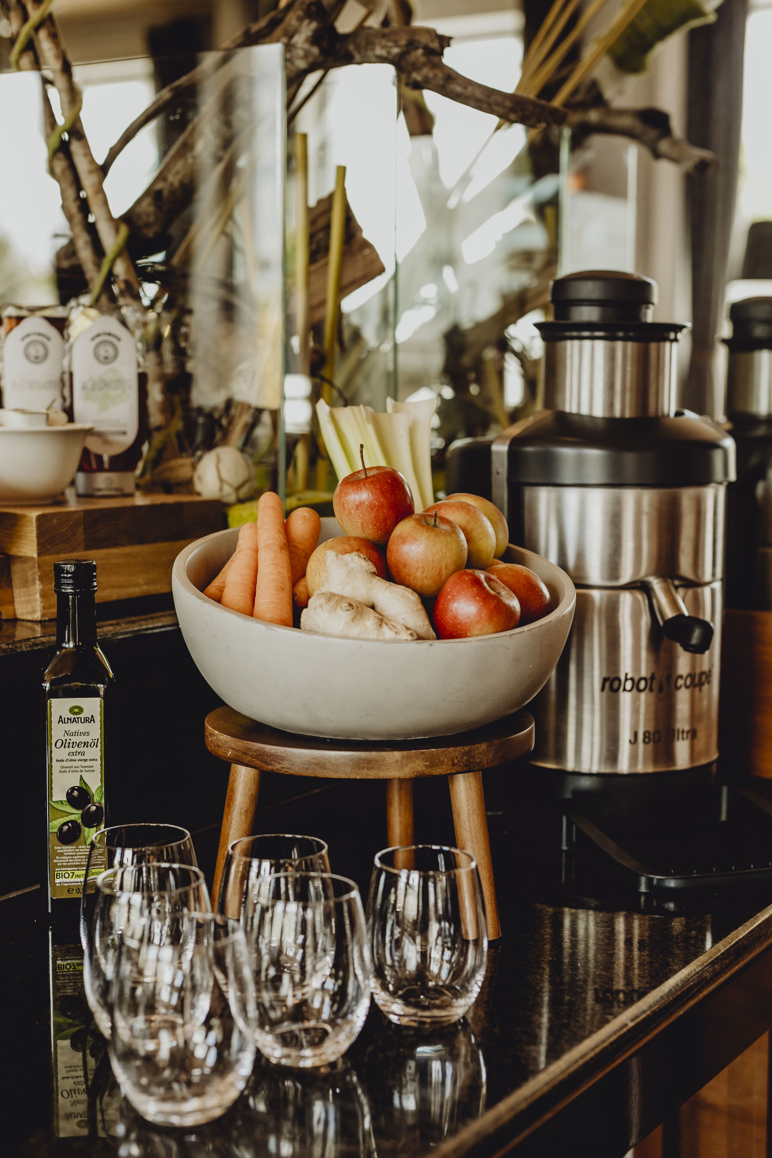 daily buffet breakfast (eur 20 per person)