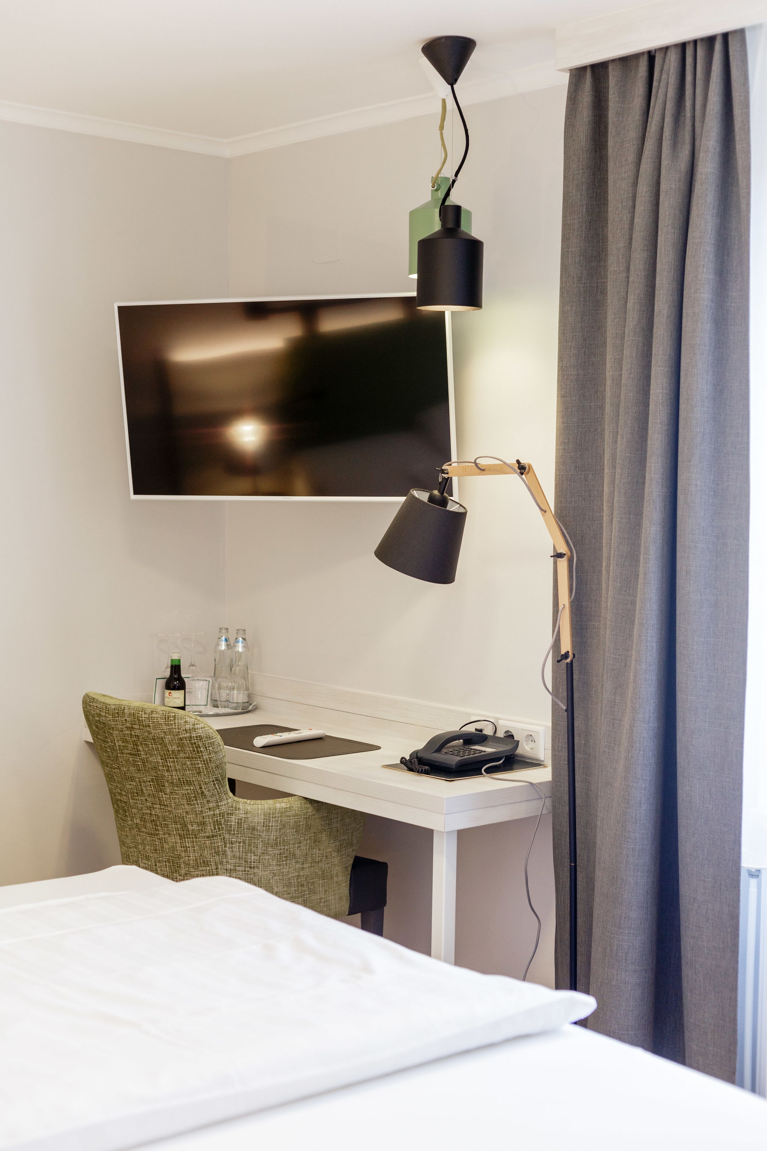 premium bedding, in-room safe, desk, soundproofing