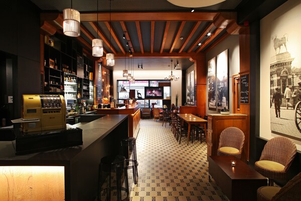 Bar (on property) - Hôtel Van Belle (Brussels)