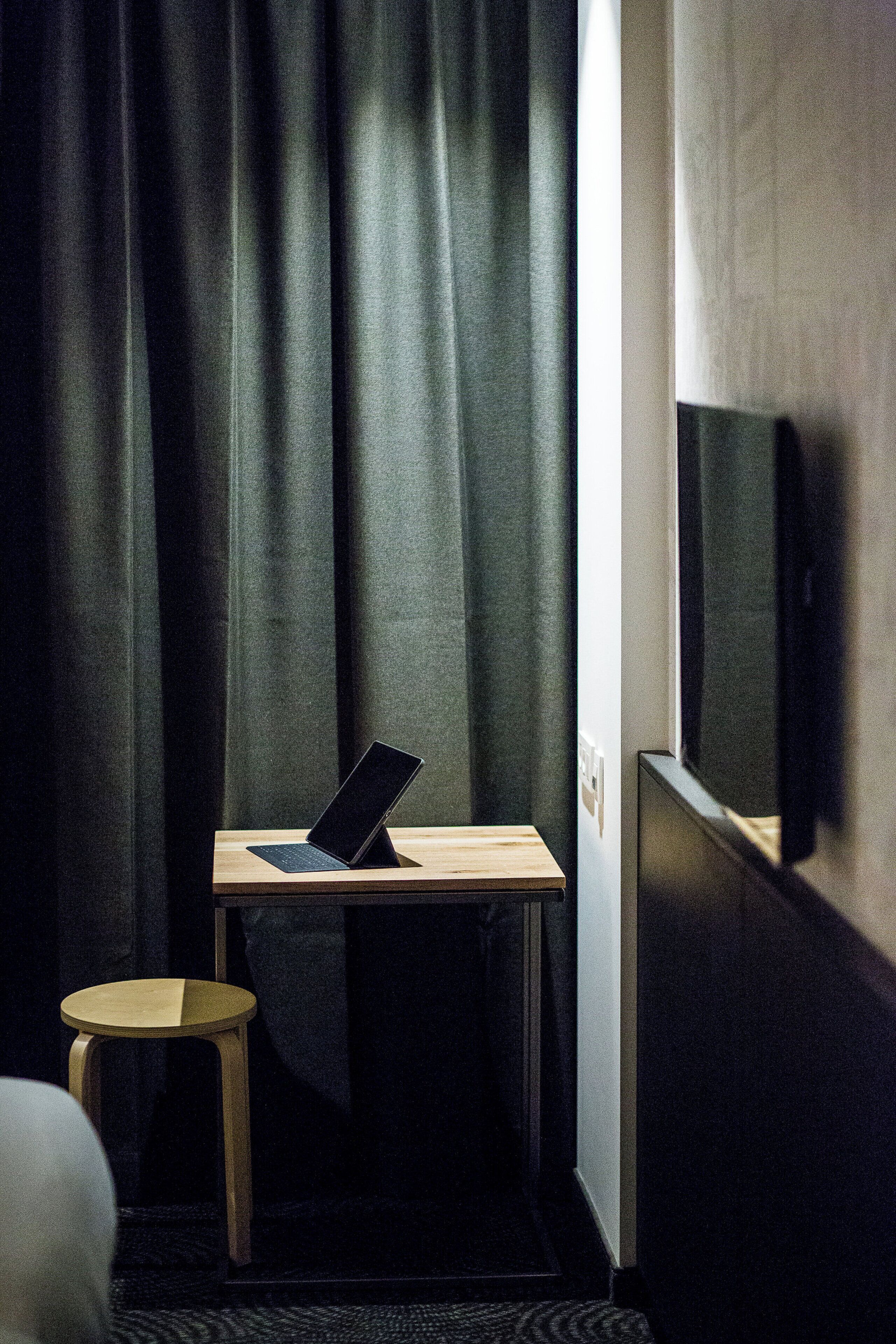 1 bedroom, in-room safe, desk, cots/infant beds