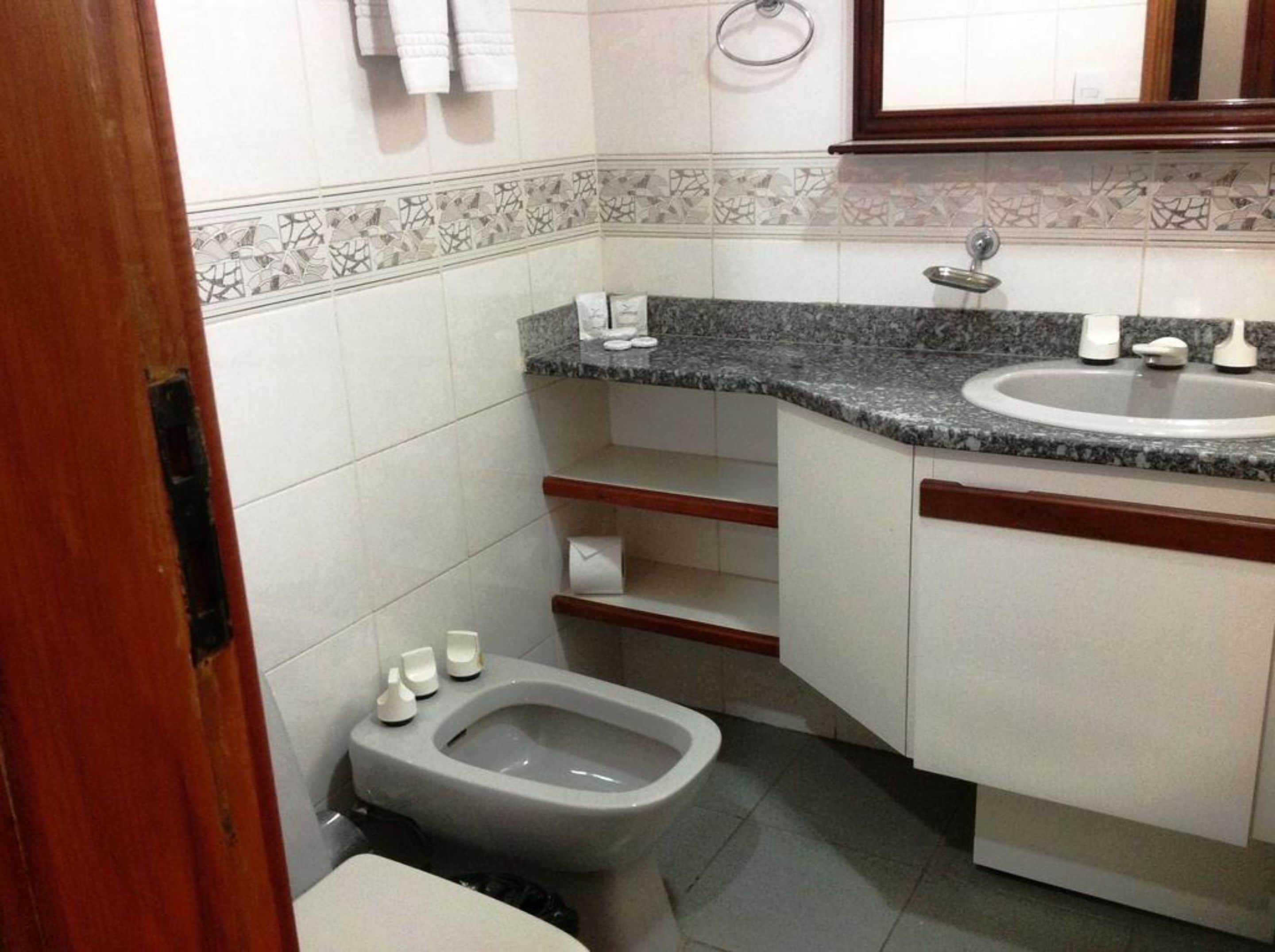 Photo - L'Hirondelle Flat Service