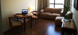 Superior Twin Room | Living area