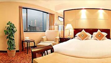 Premium bedding, minibar, in-room safe, desk