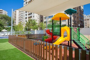 Children’s play area – outdoor