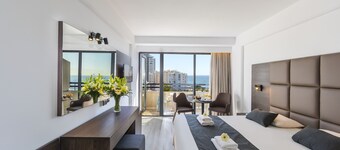 Kapetanios Odysseia Hotel