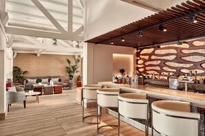 4 bars/lounges, 2 poolside bars - Mare Ayia Napa (Ayia Napa)