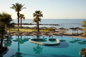 Indoor pool, 2 outdoor pools, pool umbrellas, sun loungers