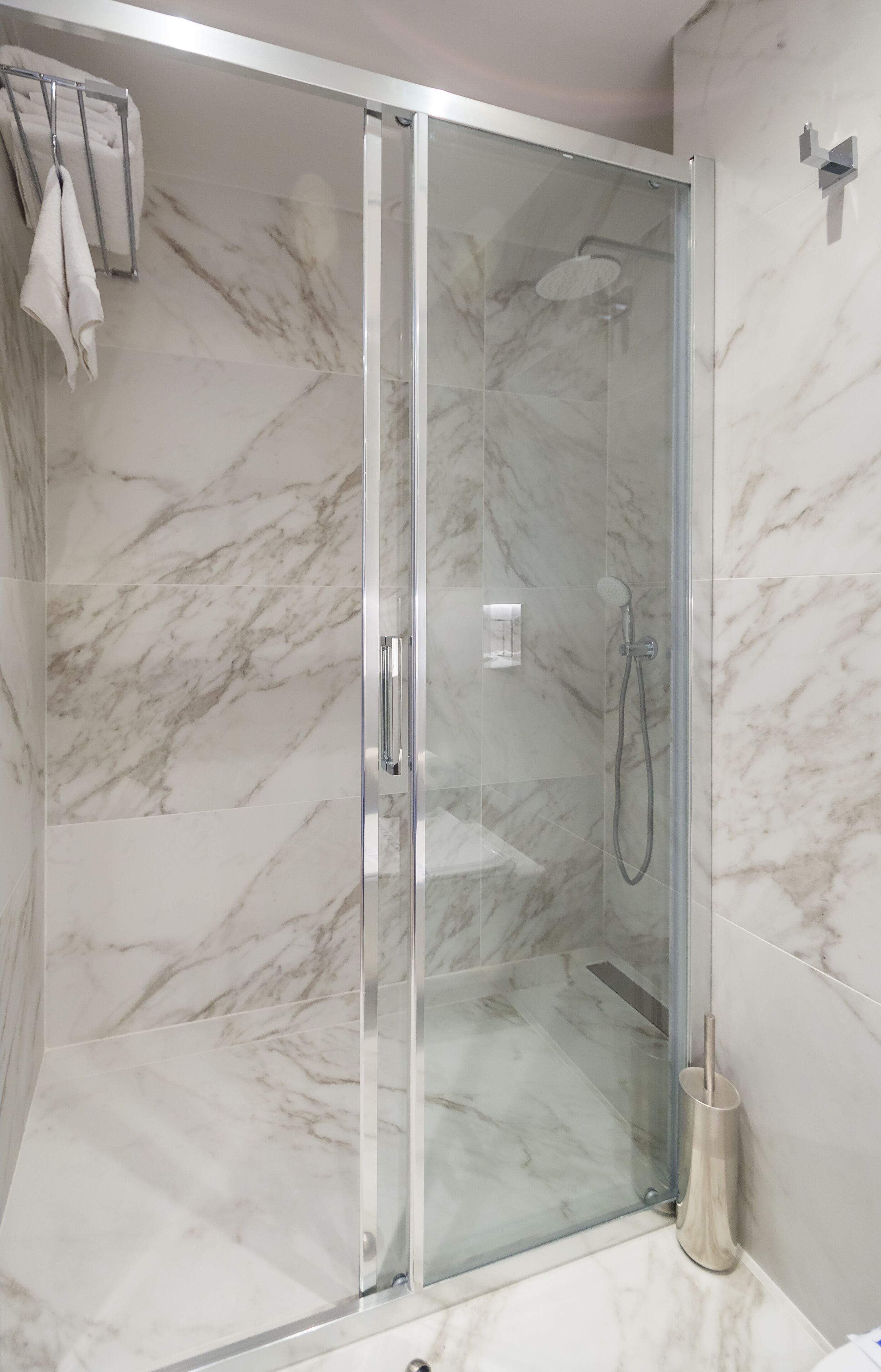 Photo - Sun Hall Hotel