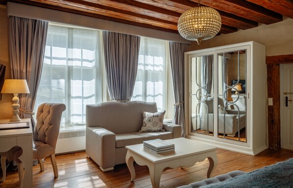 Deluxe Room (Garden Queen/Twin)