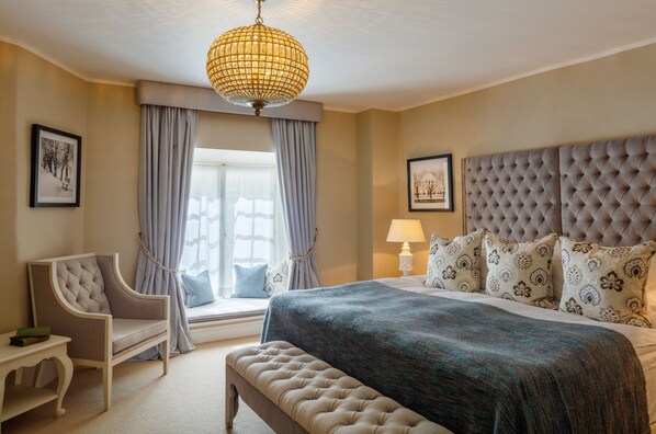 Deluxe Room (King/Twin)