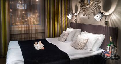 Arctic City Hotel