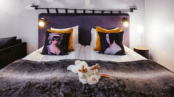 Style Twin Room | Premium bedding, minibar, in-room safe, desk