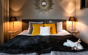 Suíte júnior | Roupas de cama premium, frigobar, cofres nos quartos, escrivaninha