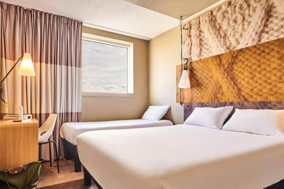 Standard Room, Multiple Beds | Desk, soundproofing, iron/ironing board, free cots/infant beds