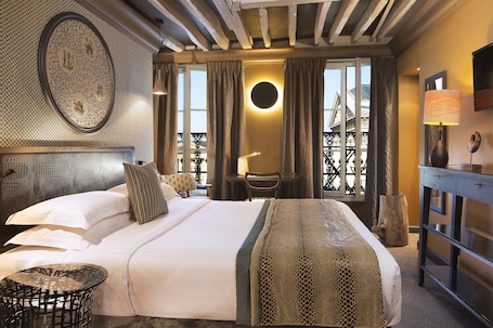 Ropa de cama de alta calidad y minibar