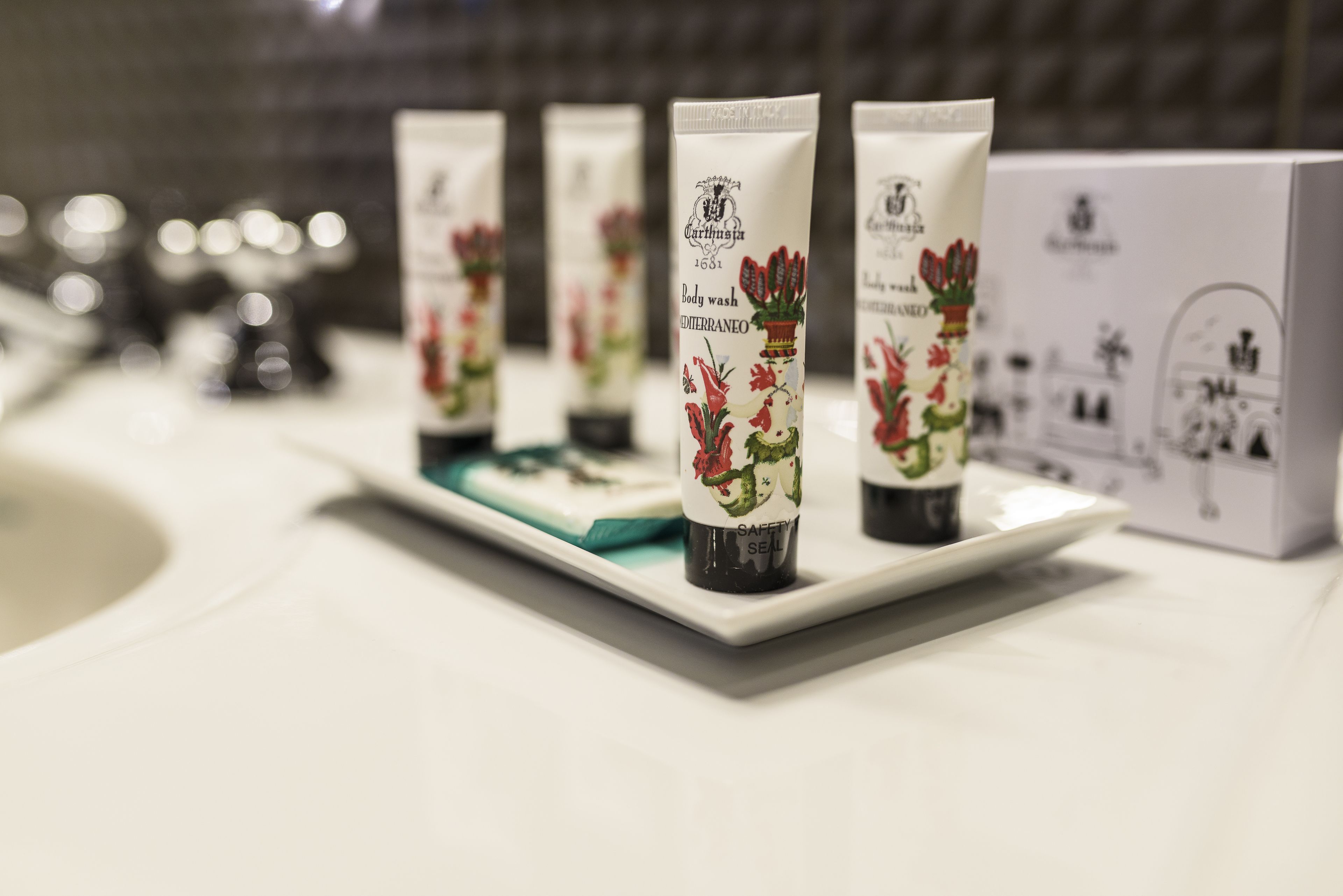 family room, 2 bedrooms, connecting rooms | 2 bedrooms, premium bedding, minibar, in-room safe