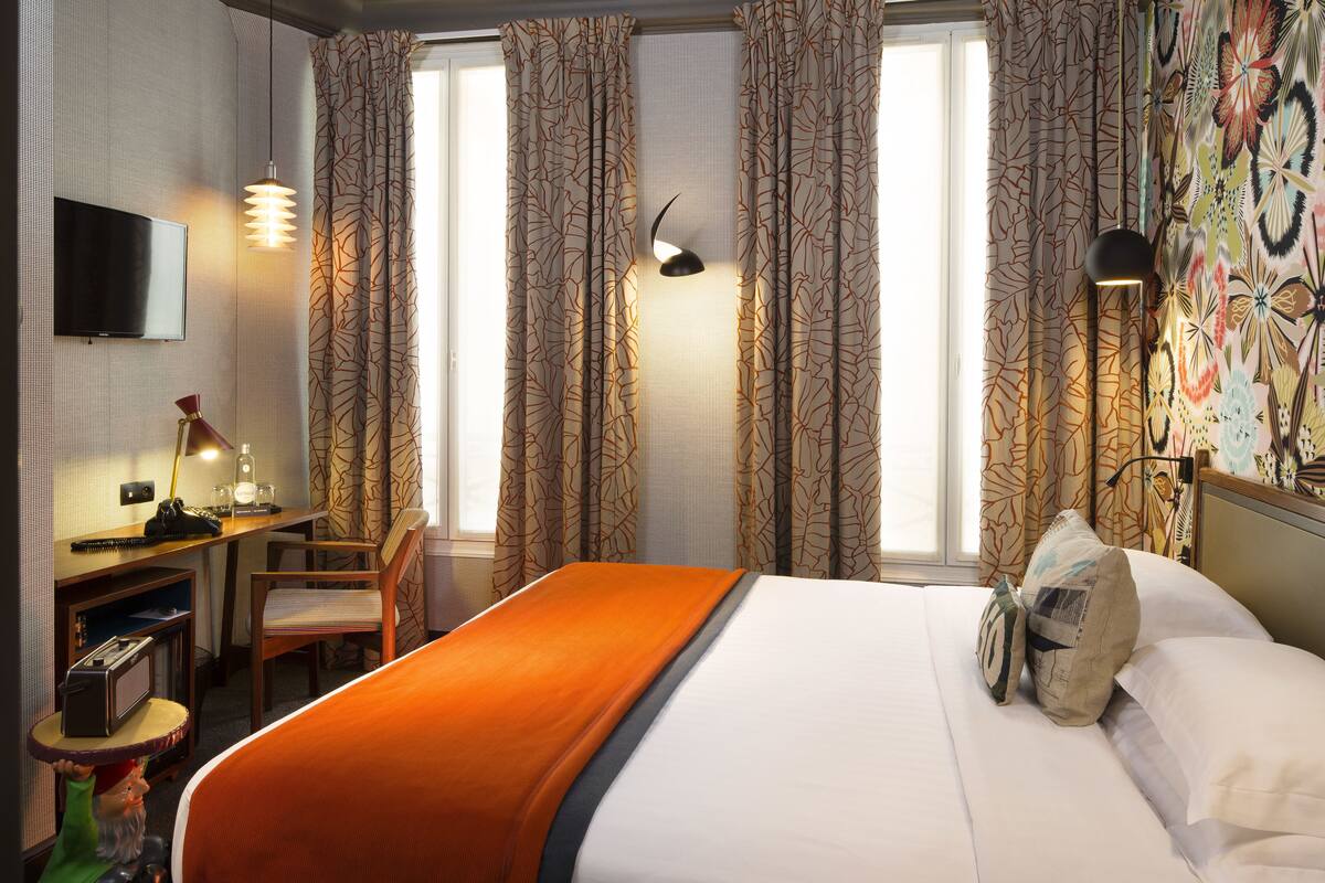 Standard Room | Premium bedding, minibar, in-room safe, desk