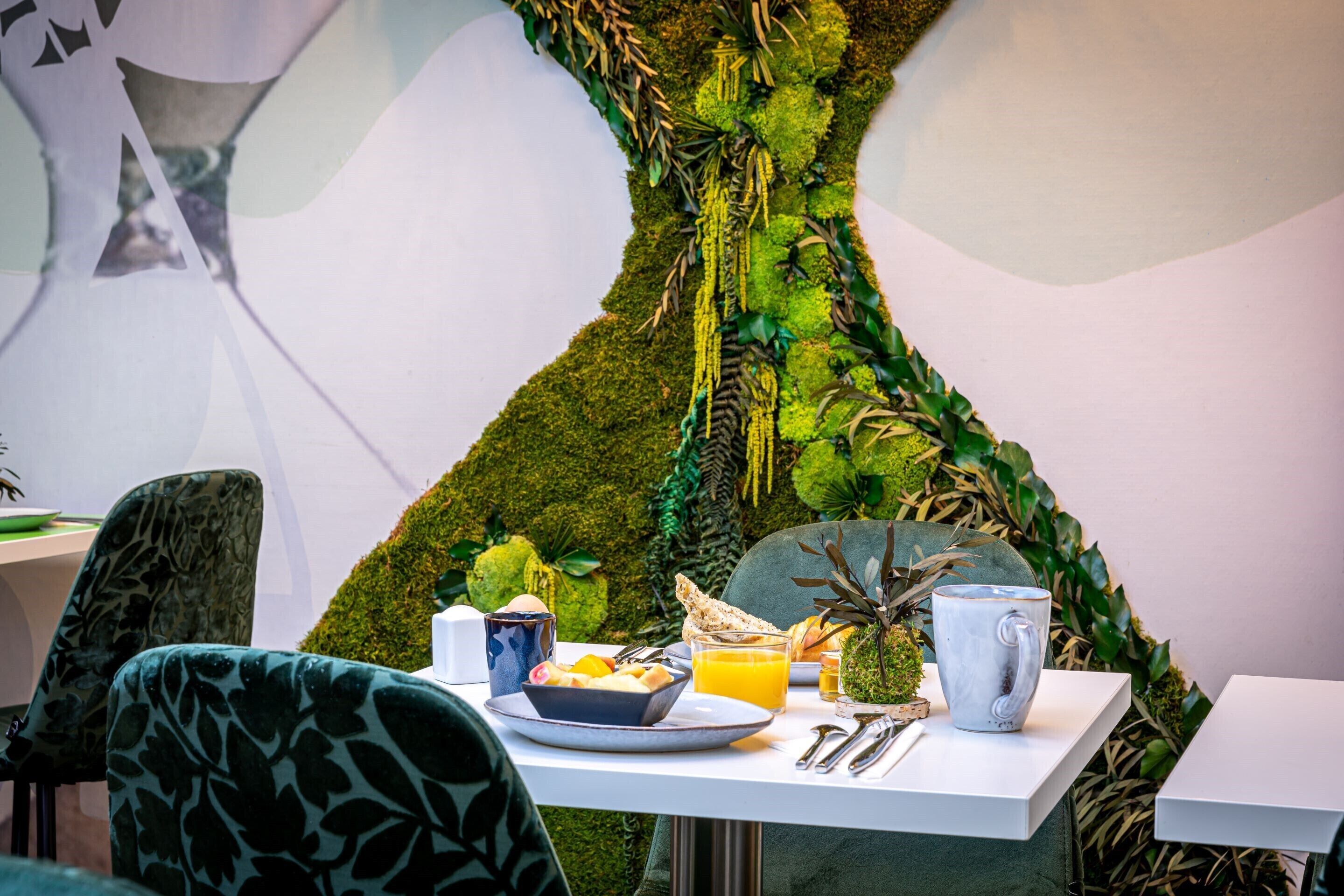 Photo - Hotel Ariane Montparnasse by Patrick Hayat