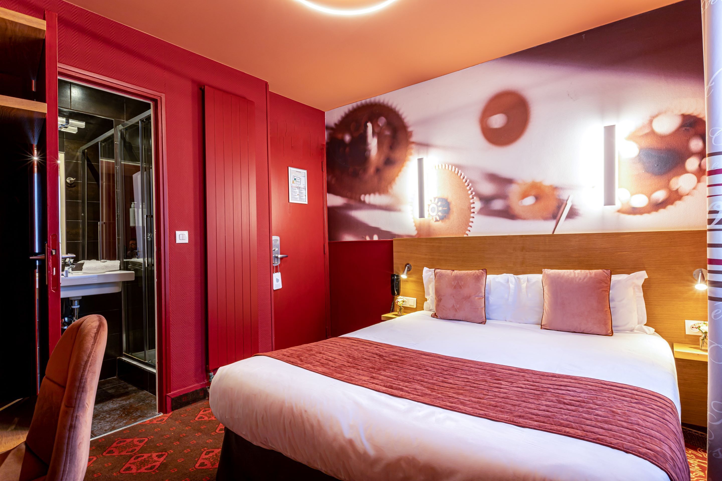 Photo - Hotel Ariane Montparnasse by Patrick Hayat