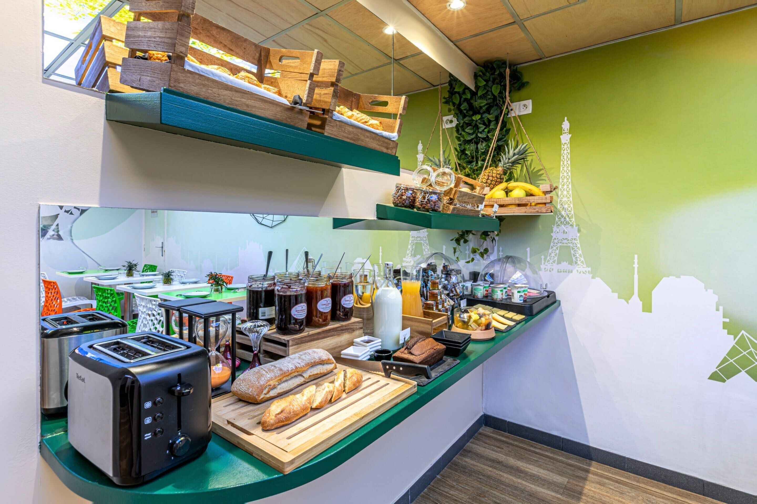 Photo - Hotel Ariane Montparnasse by Patrick Hayat