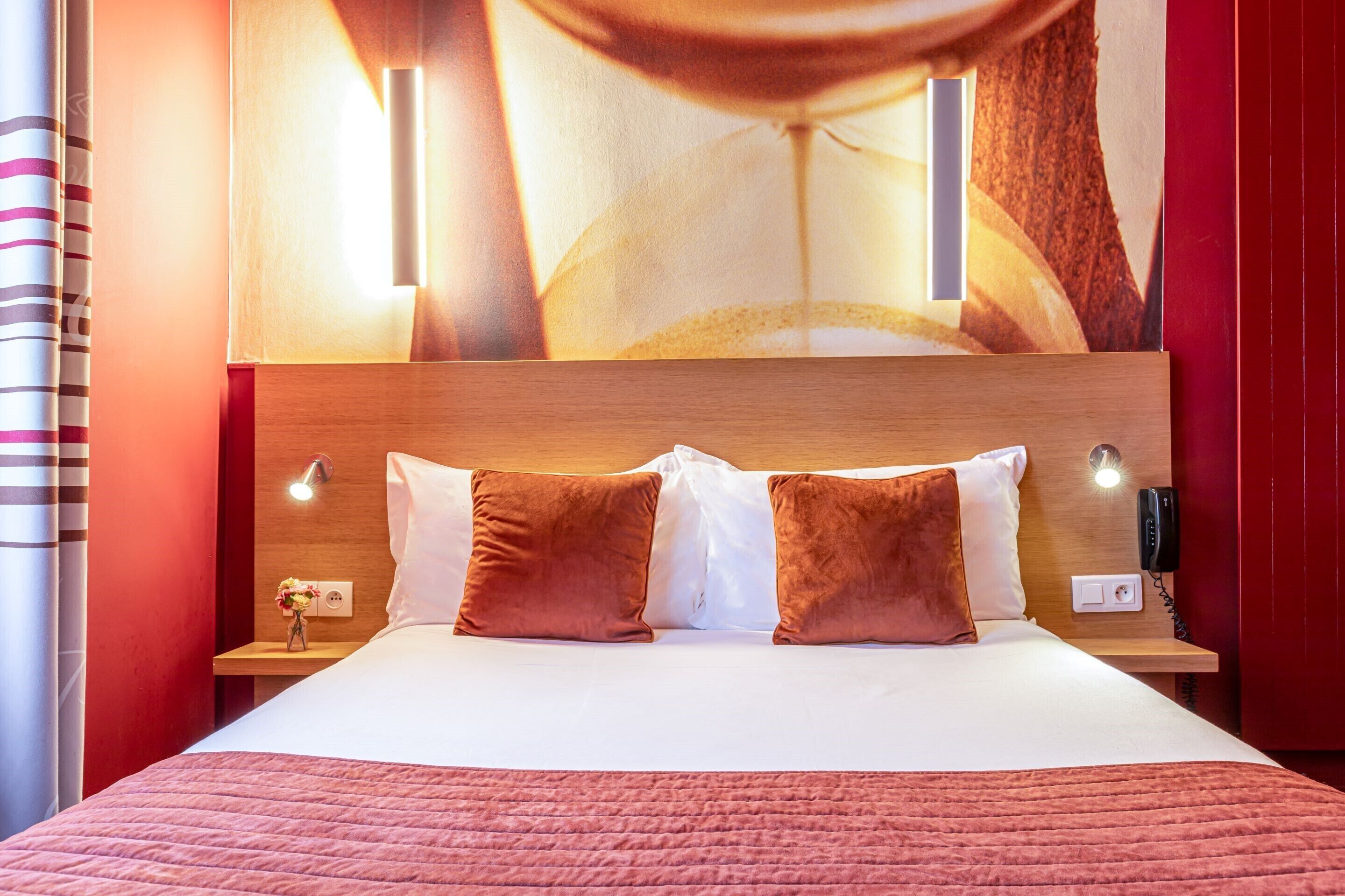 Photo - Hotel Ariane Montparnasse by Patrick Hayat