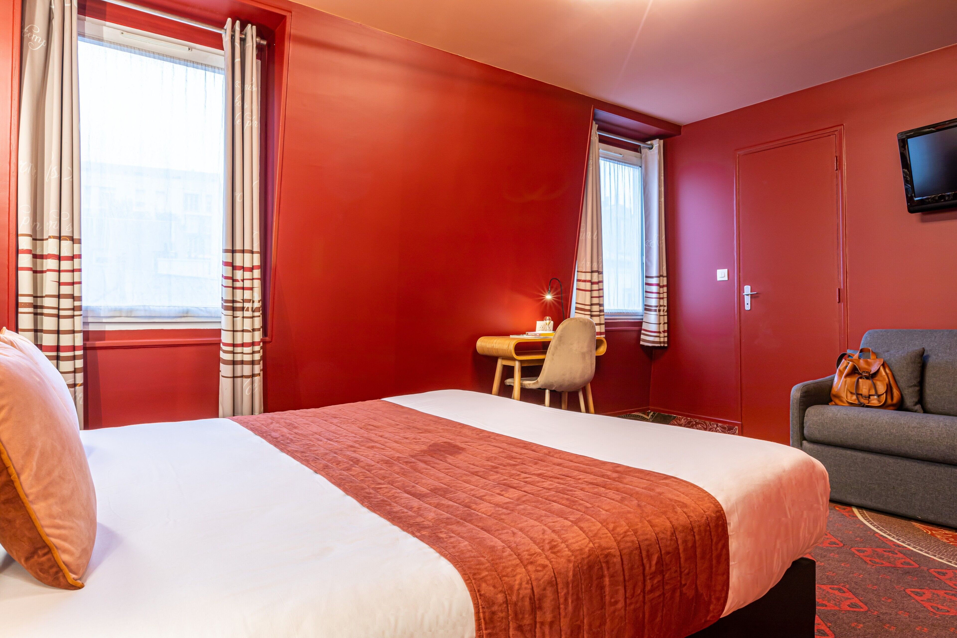 Photo - Hotel Ariane Montparnasse by Patrick Hayat