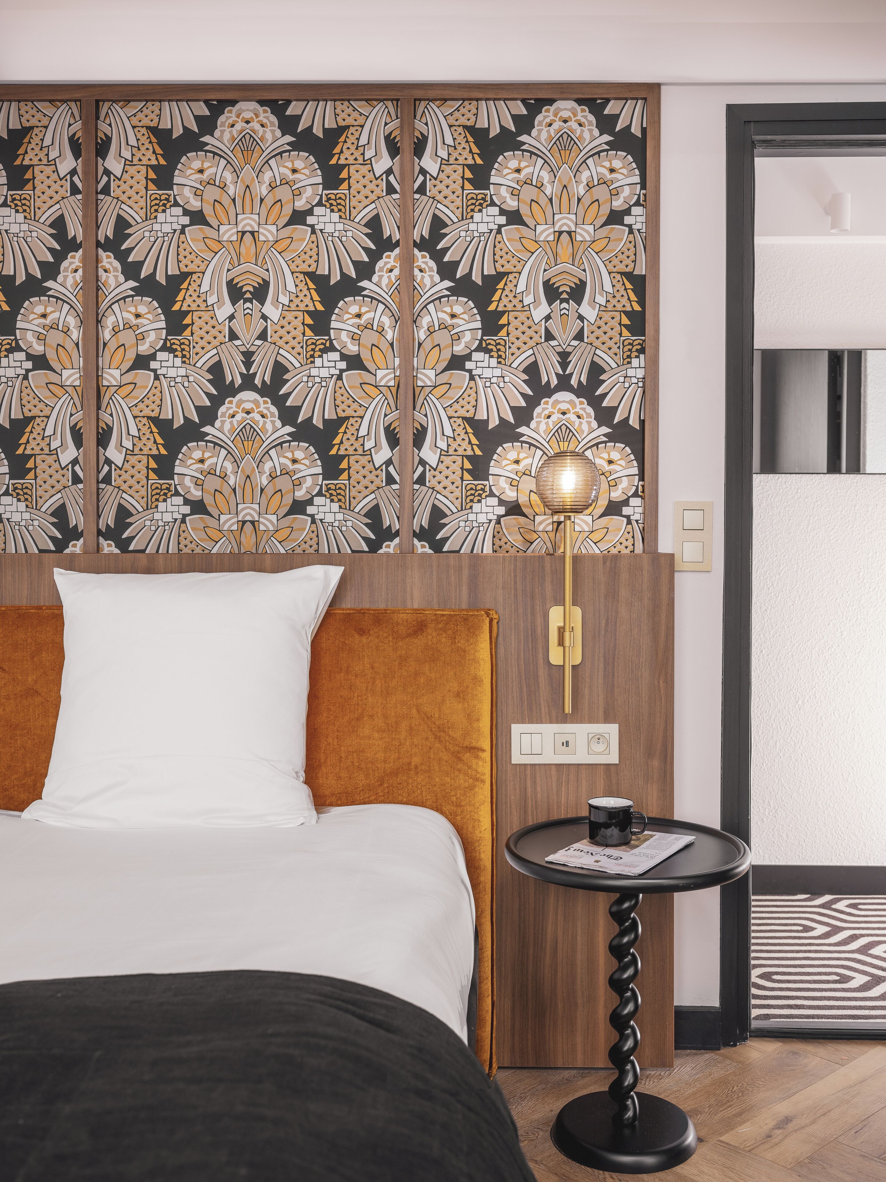 single room | 1 bedroom, laptop workspace, blackout curtains, soundproofing