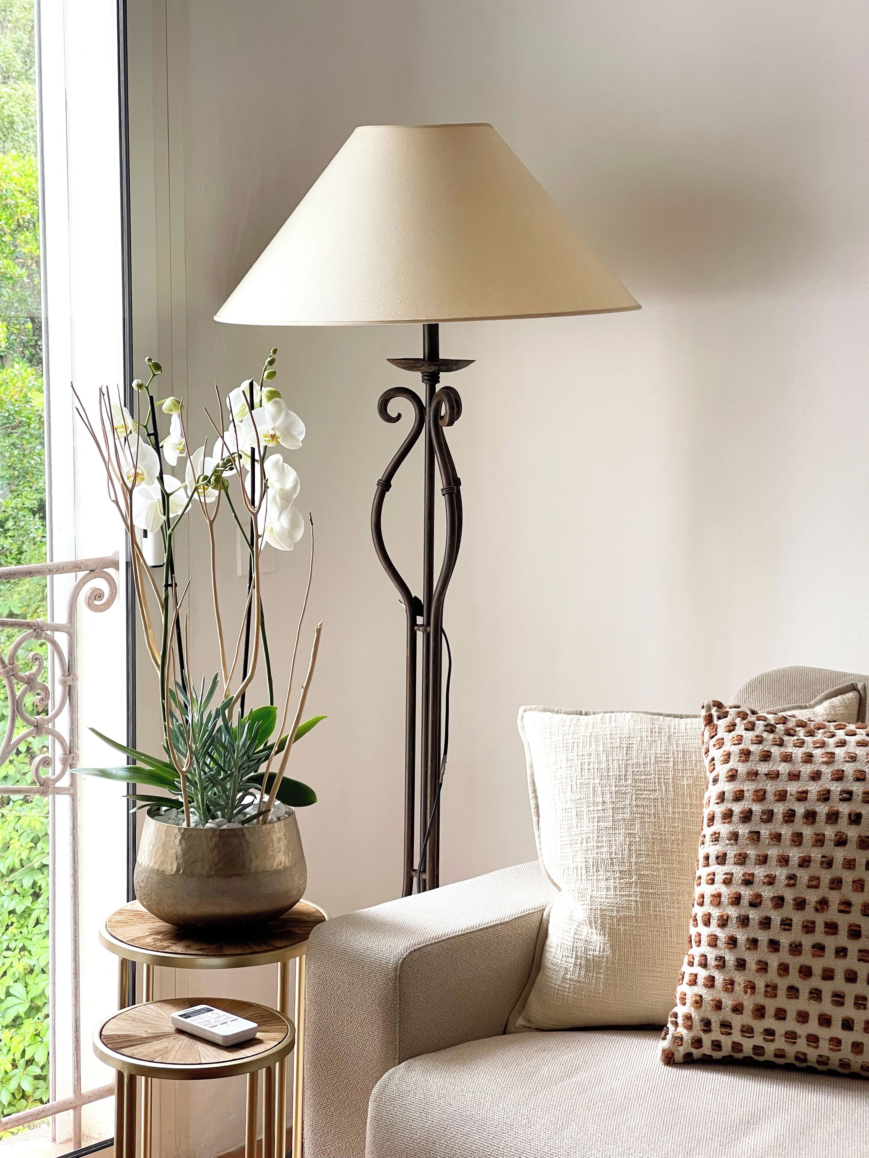 junior suite, sea view | living area | flat-screen tv