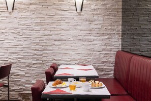 Daily buffet breakfast (EUR 9.5 per person)