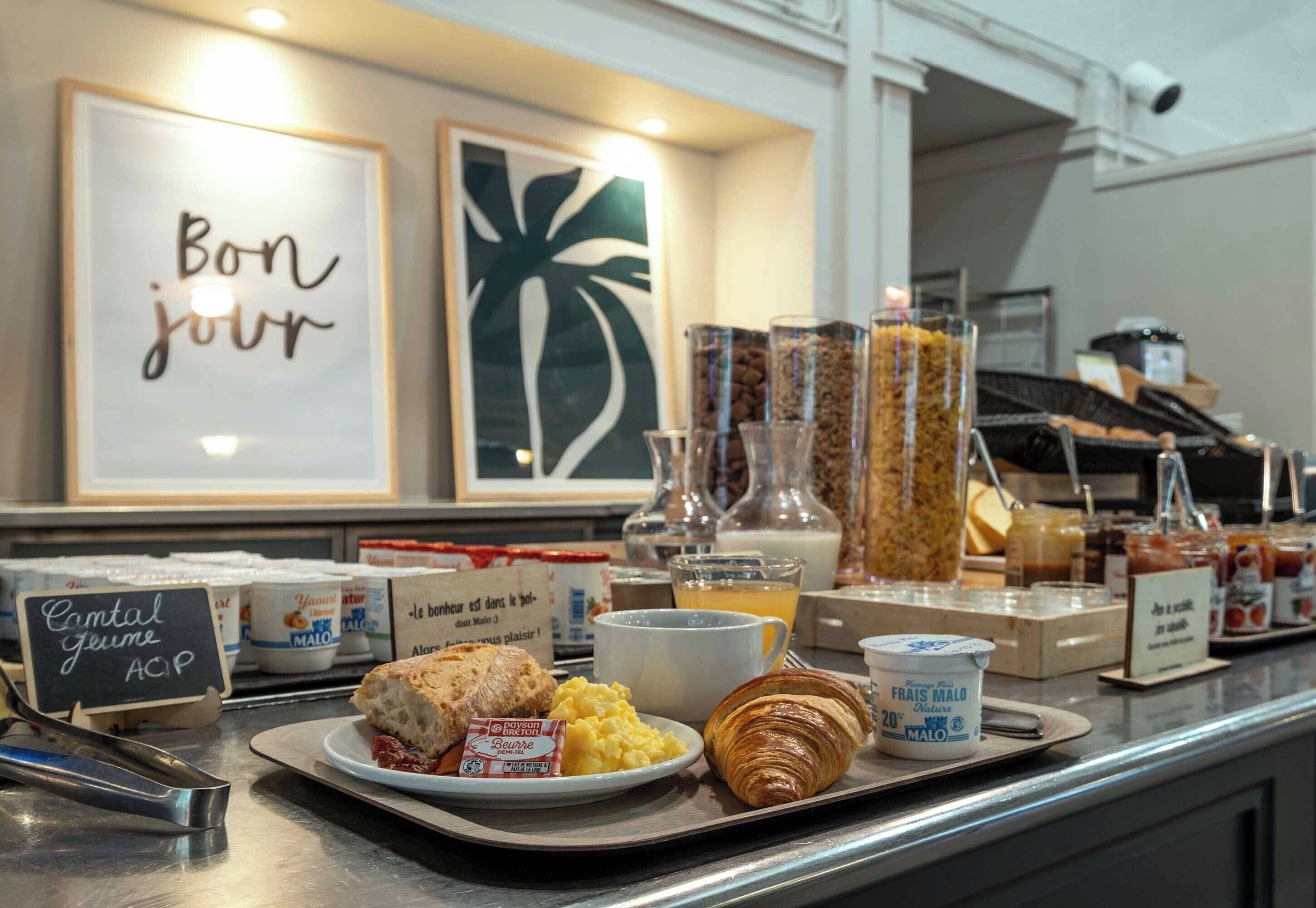 Breakfast buffet