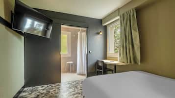 Ropa de cama de alta calidad, colchones con pillow-top y escritorio