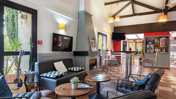 Coin salon dans le hall