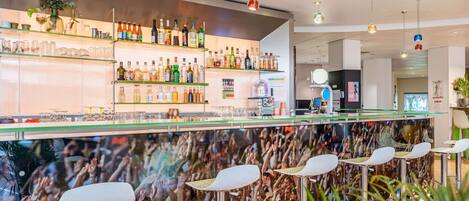 Bar (en la propiedad)