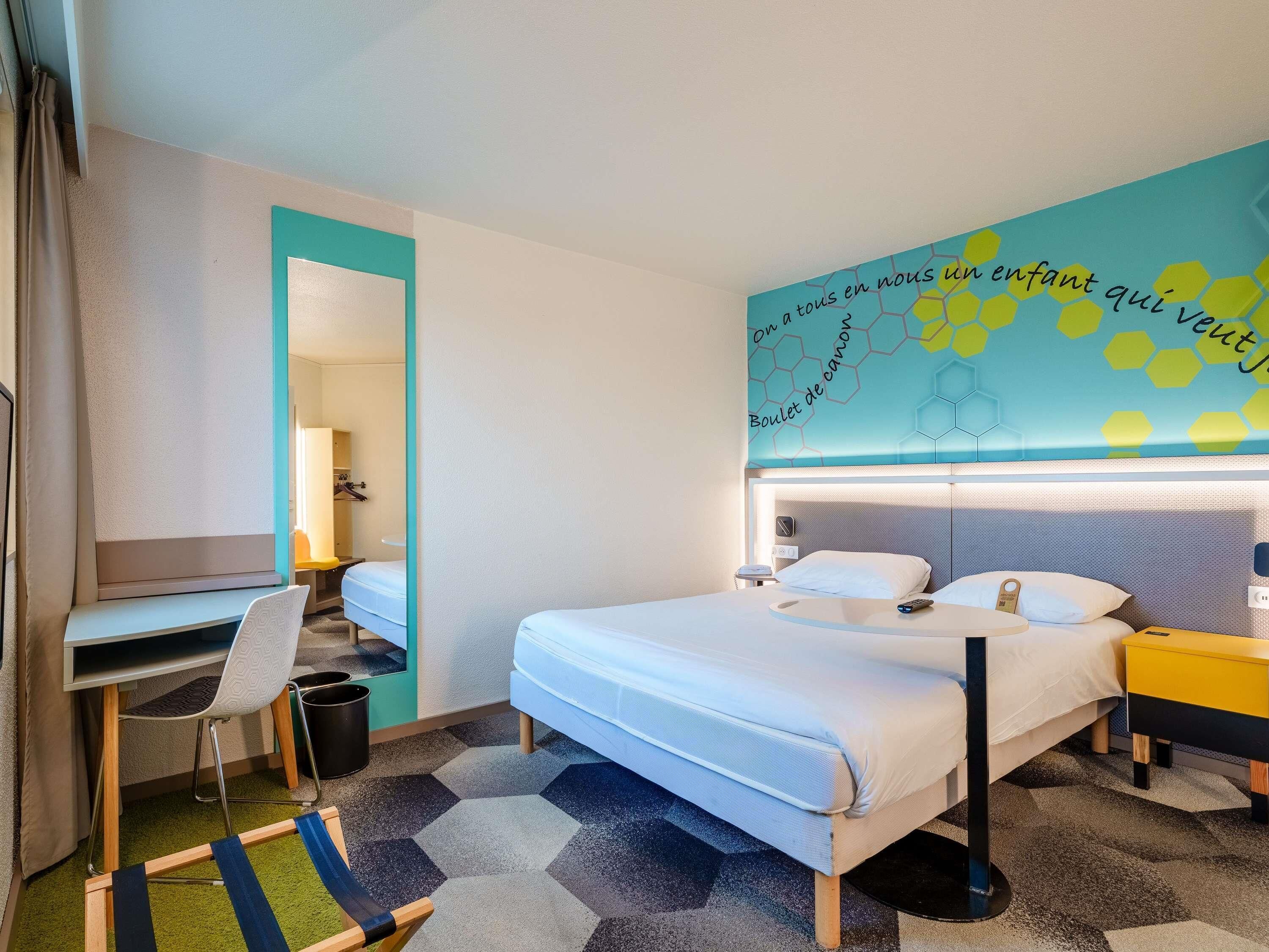 Standard Double Room, 1 Double Bed | Desk, laptop workspace, blackout drapes, soundproofing