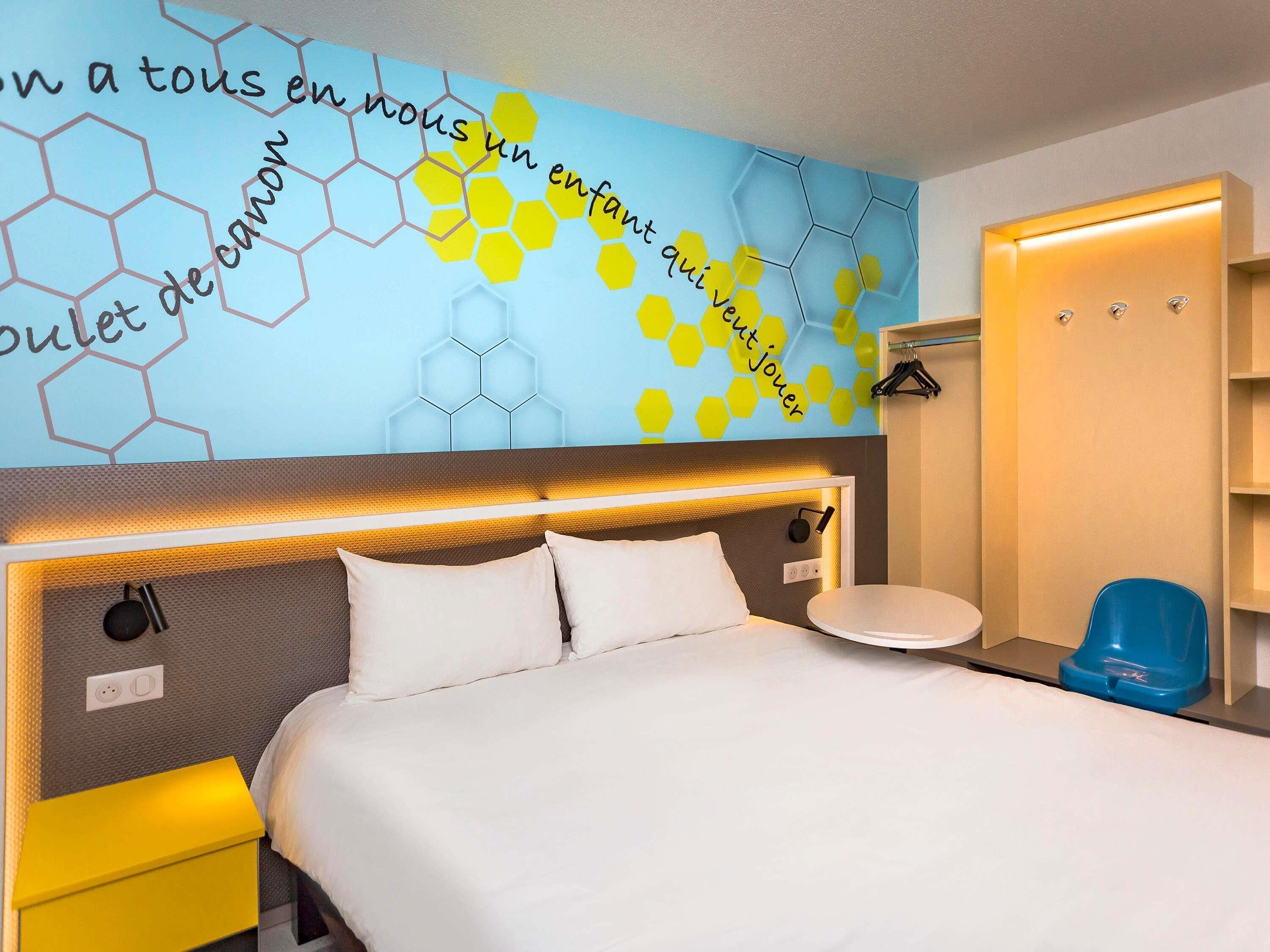Standard Double Room, 1 Double Bed | Desk, laptop workspace, blackout drapes, soundproofing