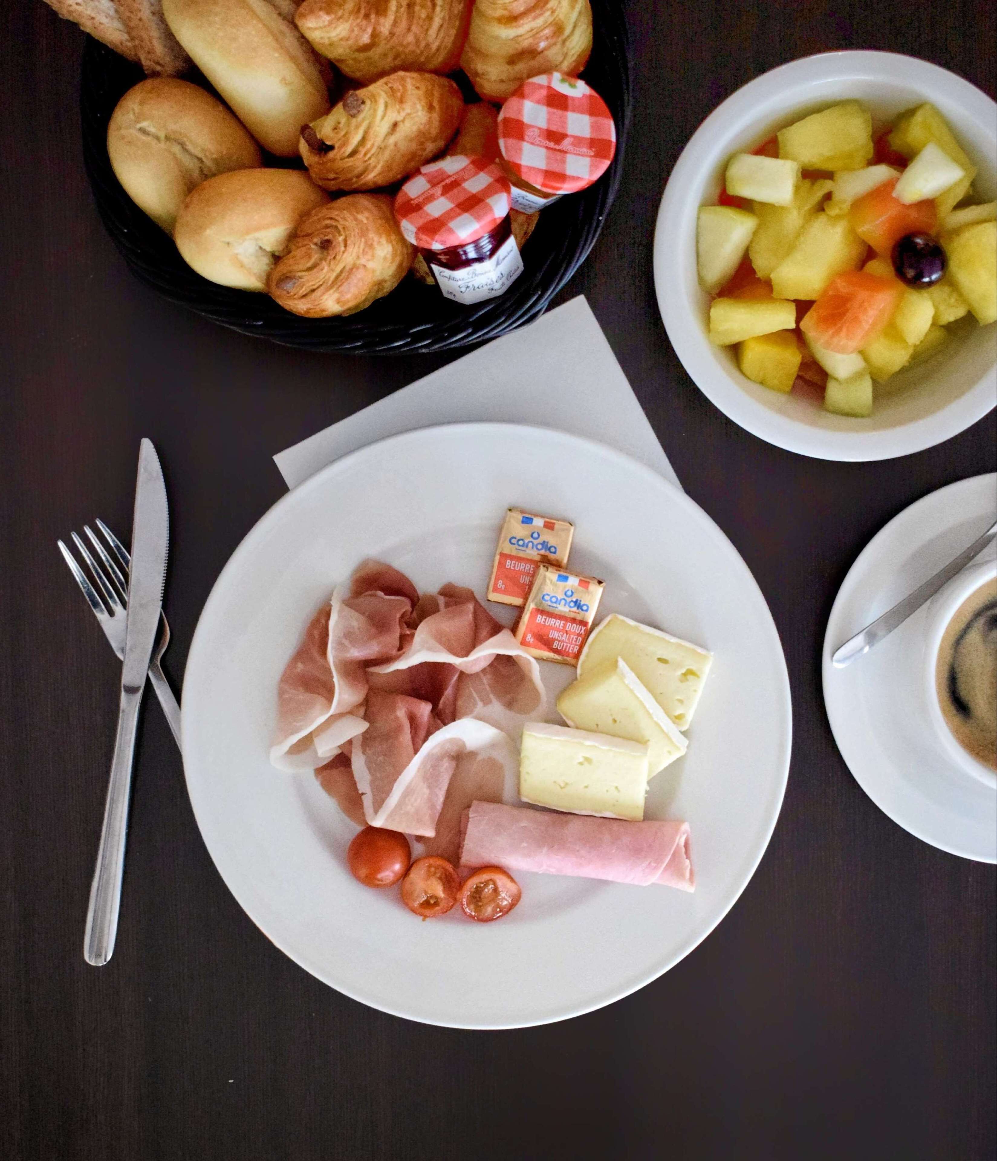 daily buffet breakfast (eur 12.90 per person)