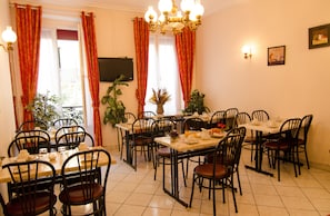 Daily buffet breakfast (EUR 8 per person)