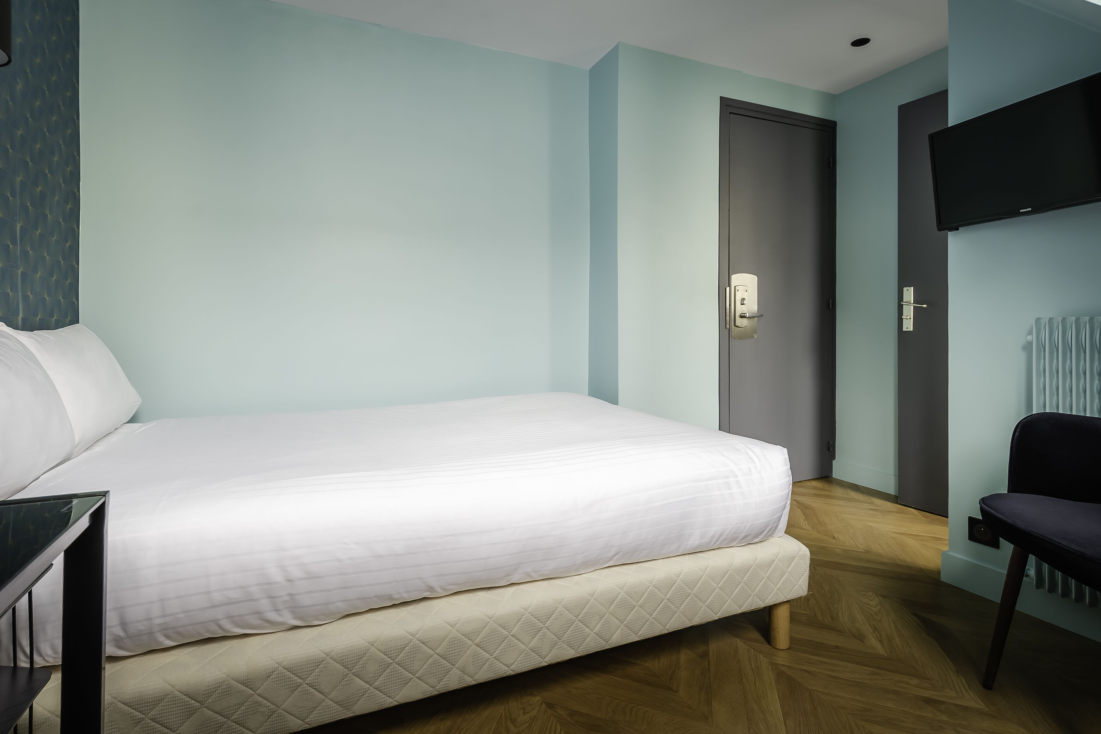 basic single room, 1 single bed | select comfort beds, in-room safe, desk, iron/ironing board