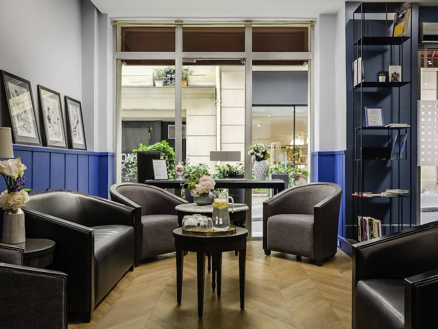 Sala de estar en el lobby