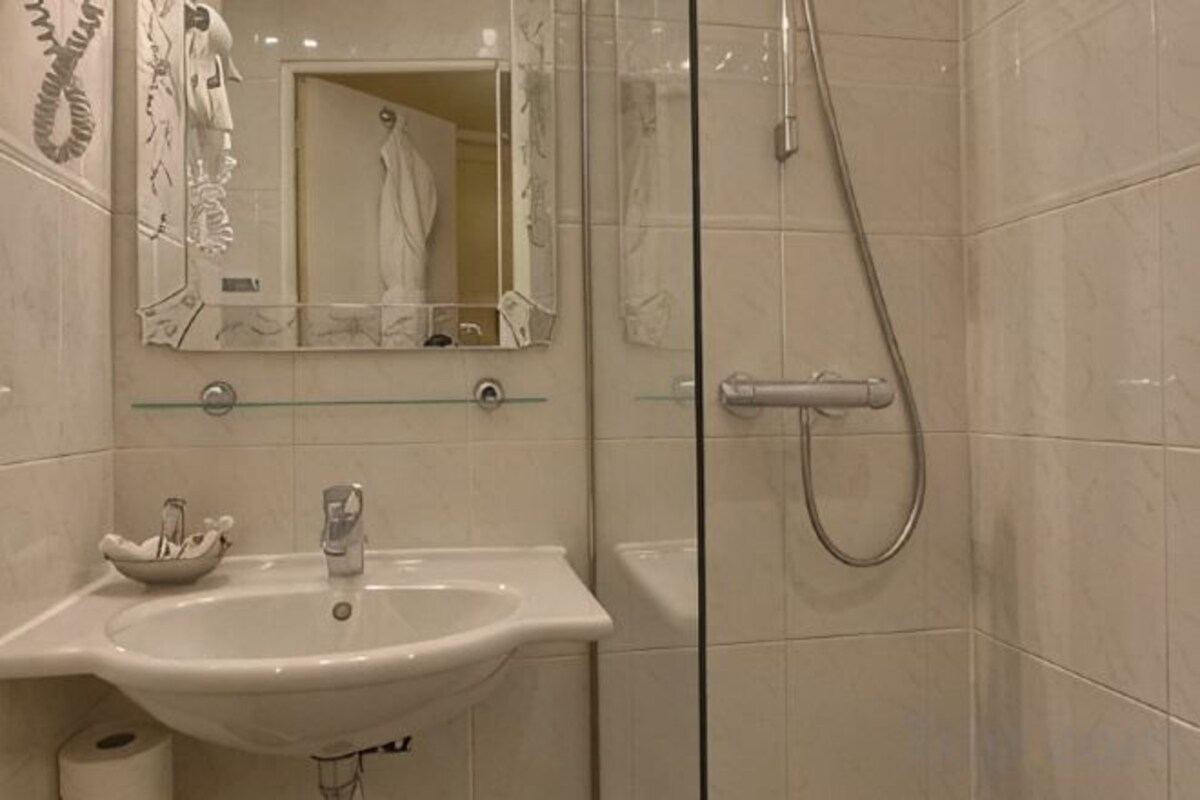 Bathroom | Free toiletries, hair dryer, towels