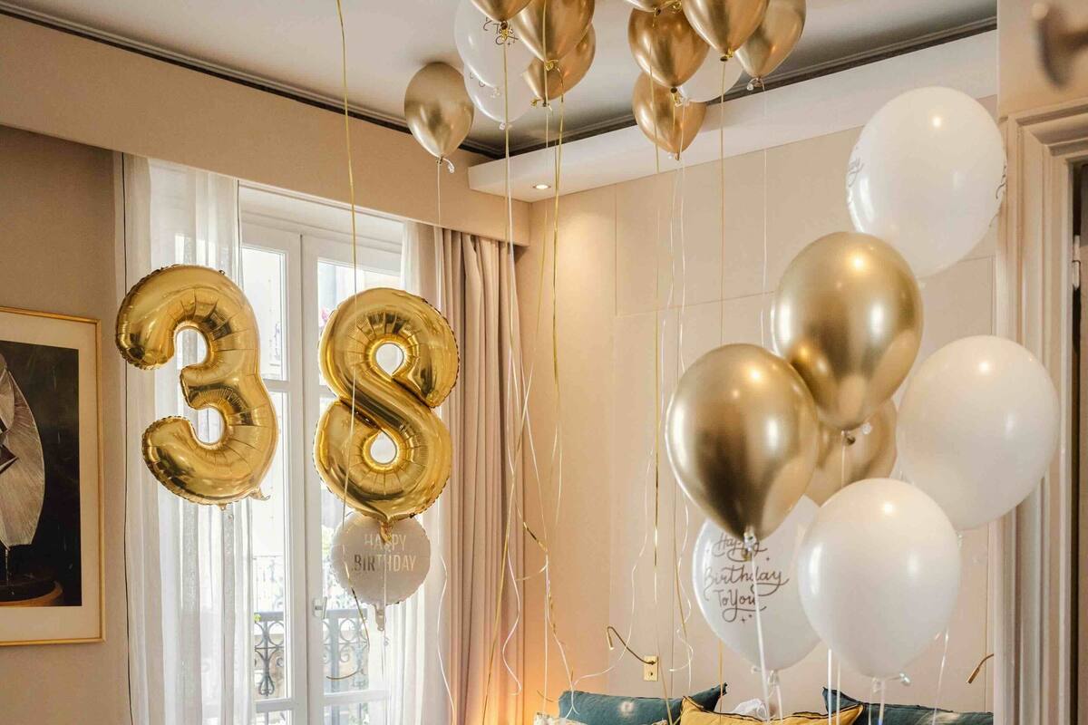 Habitación doble Deluxe, balcón | Sábanas de algodón egipcio y ropa de cama de alta calidad 