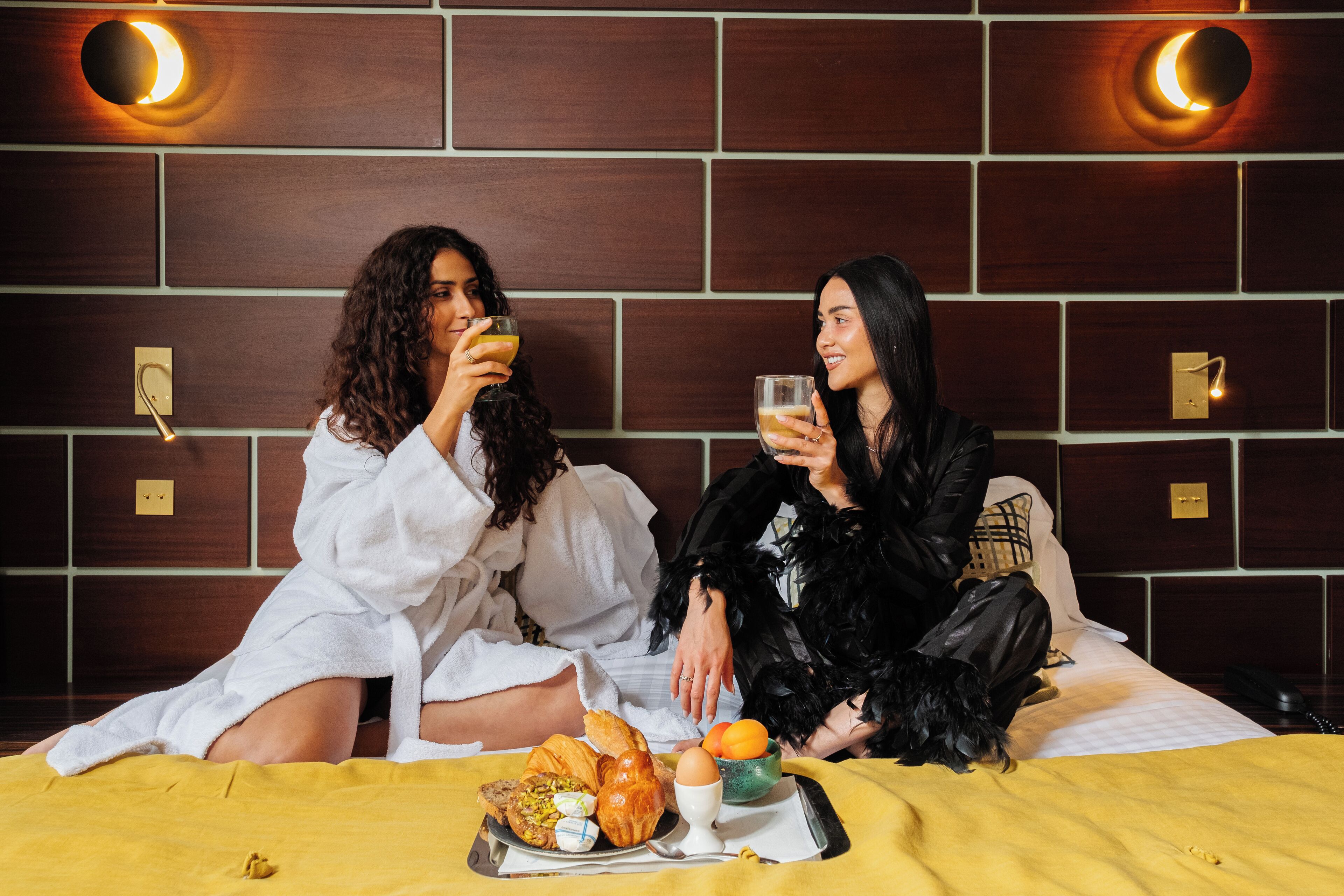Chambre Double Deluxe | Draps en coton égyptien, literie de qualité supérieure, surmatelas