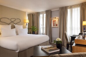 Deluxe Double Room (La Madame Double) | Premium bedding, minibar, in-room safe, desk