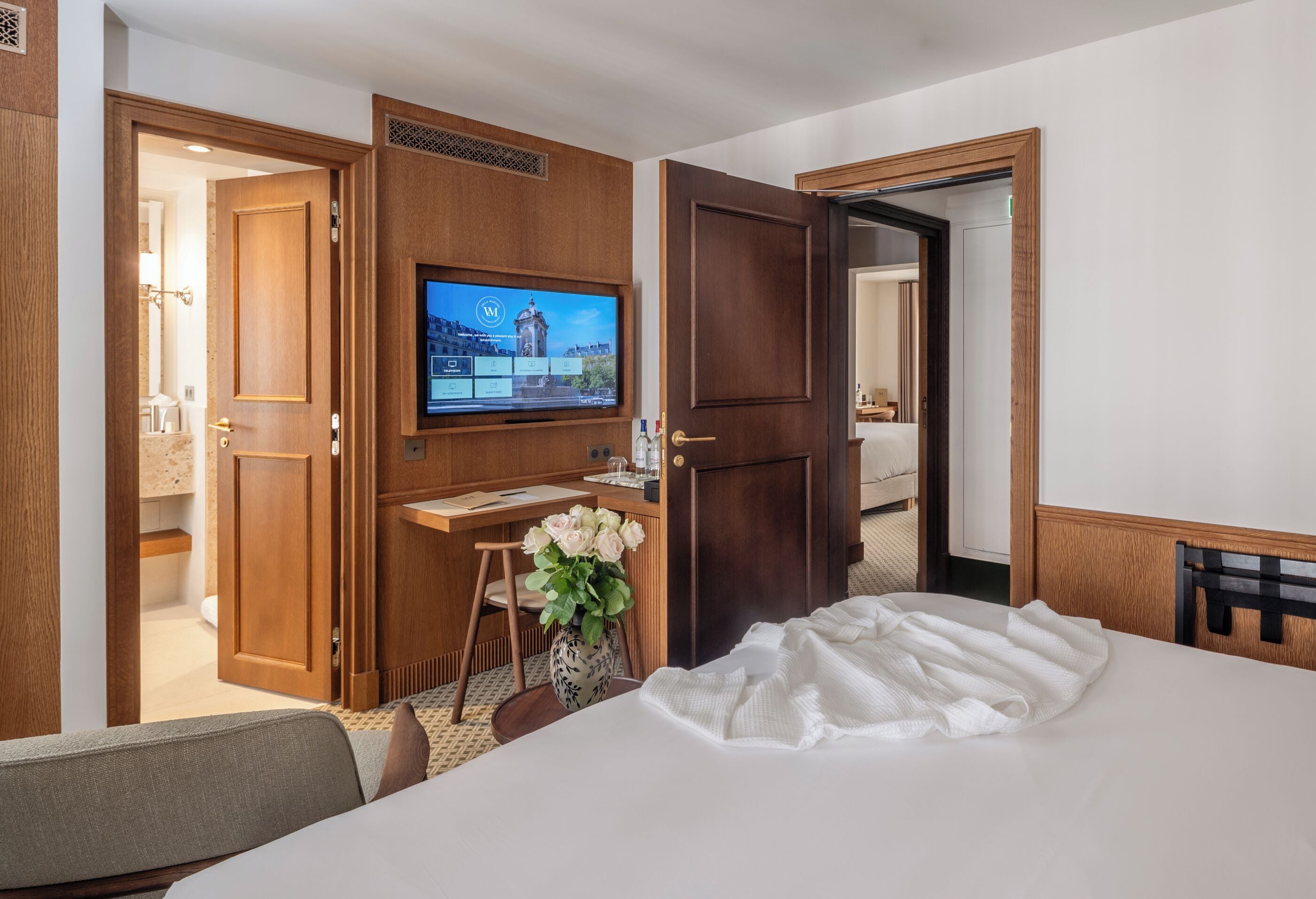 double room/twin deluxe (la madame) | premium bedding, minibar, in-room safe, desk